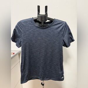 Mondetta Performance Short Sleeve Athletic T Shirt Women’s Medium Navy Blue